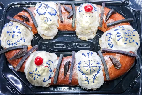 Panaderos invitan a la Feria de Roscas de Reyes en el parque del Carmen.