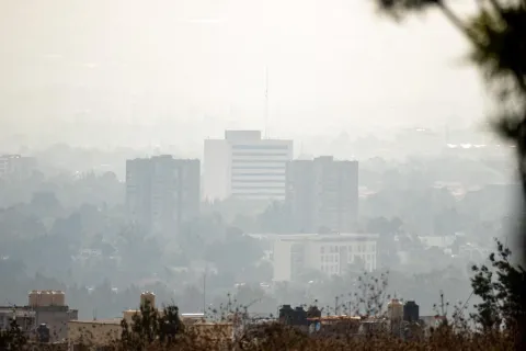Este viernes 26 de diciembre se mantiene la Fase I de Contingencia Ambiental decretada en el Edomex.