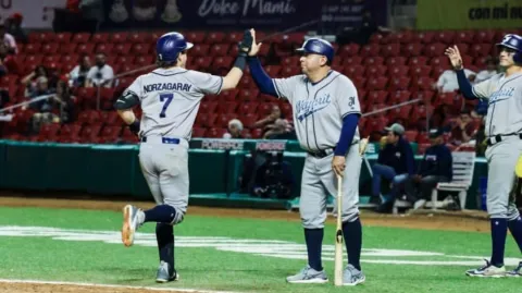 Ciro Norzagaray le dio triunfo a los Jaguares de Nayarit al pegar jonrón de par de anotaciones en la doceava entrada y con esto vencieron a los Venados por marcador de 8-7.
