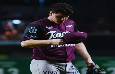 Axel Sauceda se apuntó su segundo rescate de la campaña al retirar el último tercio del juego y con esto darle el triunfo a los Tomateros de Culiacán 10-8 sobre los Jaguares.