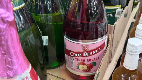 Aumenta venta de sidra y bebidas alcohólicas por fiestas navideñas en Tlaxcala.