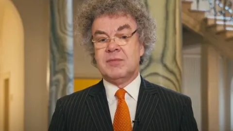 En Alemania, diputado ultraderechista enfrentará cargos por hacer saludo nazi