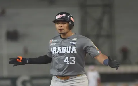 Lorenzo Cedrola se fue 5-2 con dos anotaciones, en la victoria de Aragua 8-3 ante Magallanes.