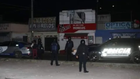 Vecinos en Tlacotepec denuncian a policías por no responder a emergencias
