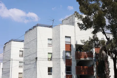 El modelo de crédito T100 es un esquema simplificado que busca facilitar el acceso a la vivienda a trabajadores.