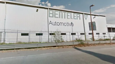 Registran muerte de un trabajador de Benteler Puebla; lo aplastó una grúa 