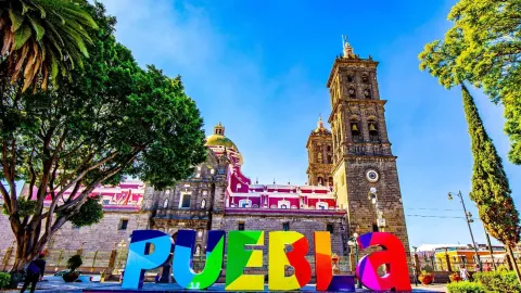 Turismo en Puebla creció un 5.4% en 2025; genero una derrama de $18,000 mdp