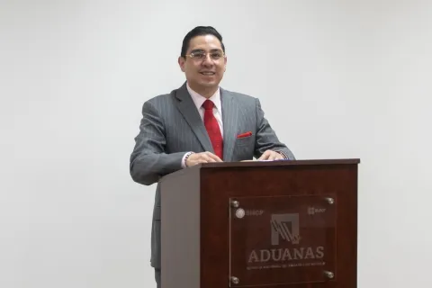 Alex Tonatiuh Márquez Hernández dejó de laborar como director general de Investigación Aduanera en la Agencia Nacional de Aduanas (ANAM).