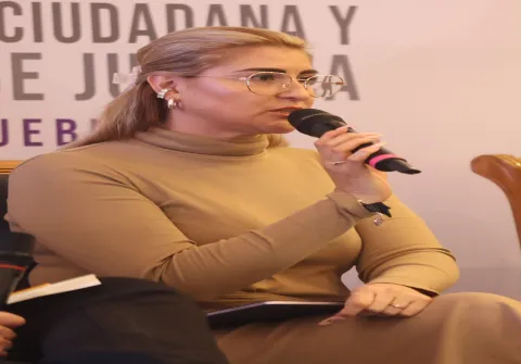 Idamis Pastor Betancourt, titular de la Fiscalía General del Estado de Puebla (FGE).