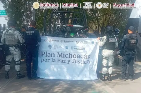 Detienen a 28 personas, aseguraron siete armas de fuego, 406 cartuchos, 27 cargadores, 18 artefactos explosivos improvisados y 21 vehículos.