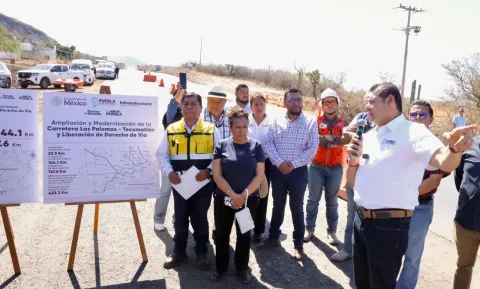 Avanza Gobierno Federal con carretera que conectará a la Mixteca Poblana con Oaxaca y Guerrero.
