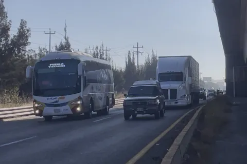 Aviso a las personas usuarias de la Autopista México-Puebla habrá cierres nocturnos.