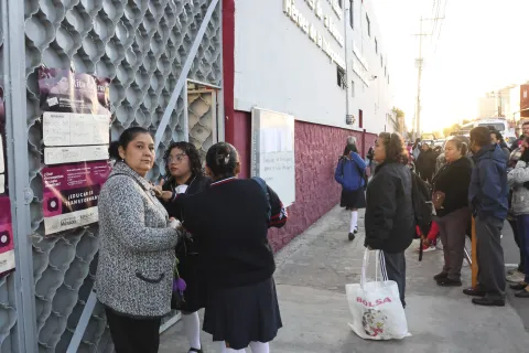 Regreso a clases tras vacaciones de invierno en Puebla.