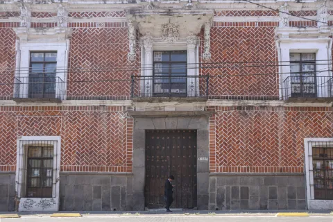 Sede provisional de la Universidad Rosario Castellanos en Puebla.