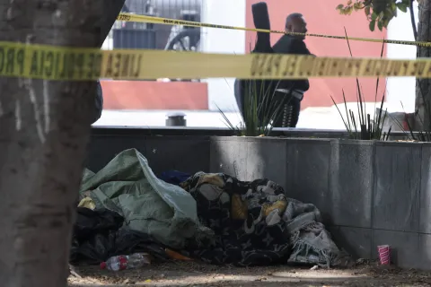 Hallan cuerpo en Plaza del Mariachi, en el Paseo Bravo en la ciudad de Puebla.