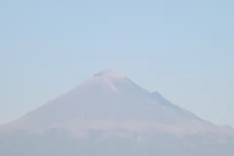 Tranquilidad en el volcán Popocatépetl esta mañana de miércoles siete de enero.