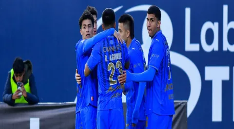 Cuarto triunfo de Guadalajara, derrotó 3-2 a San Luis.