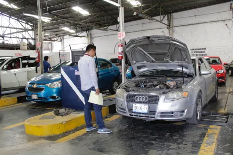 Ya comenzó el proceso de la verificación vehicular 2026 en Puebla.