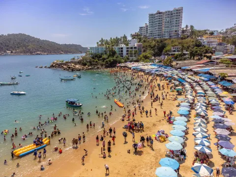 México rompe récord histórico en llegada de visitantes: 88.1 millones de enero a noviembre del 2025.