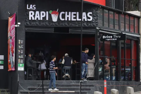 Deseos y Rapichelas, únicos bares sancionados en la ciudad de Puebla.