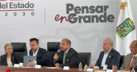 Director general de la Industria Nacional de Autopartes (INA), Gabriel Padilla Maya.