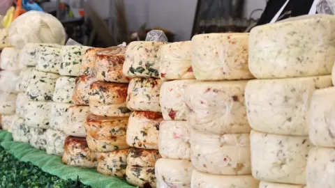 "La Vaquita", orgullo quesero de Tlaxco: tradición que coloca a México en el mapa del sabor.