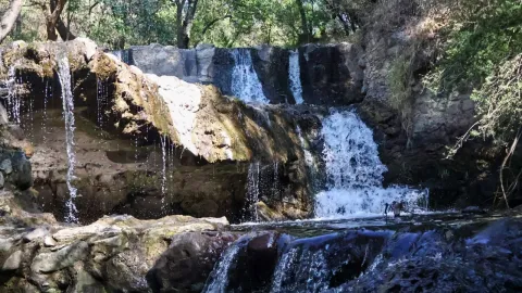 Cascadas de Los Reyes Quiahuixtlán, el "Lugar de la Lluvia" que fluye en Tlaxcala.