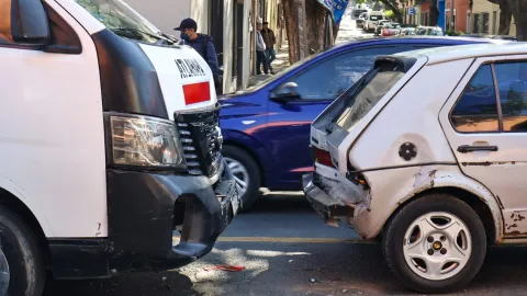 Se registra percance vial en avenida Independencia de la capital tlaxcalteca.