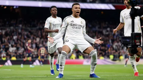 Real Madrid derrotó por marcador de 2-0 al Levante.