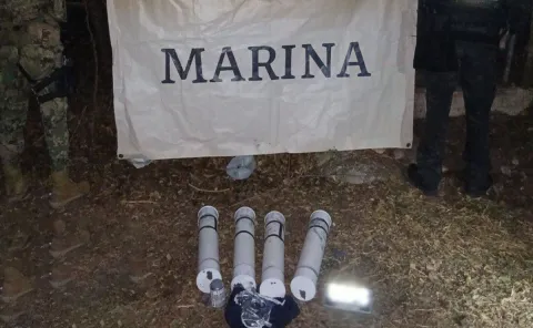 Un total de siete artefactos explosivos improvisados fueron neutralizados por la Secretaría de Marina.