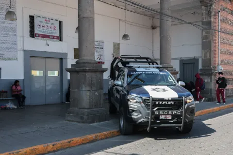 Se mantiene presencia policía en el Cereso de Cholula.