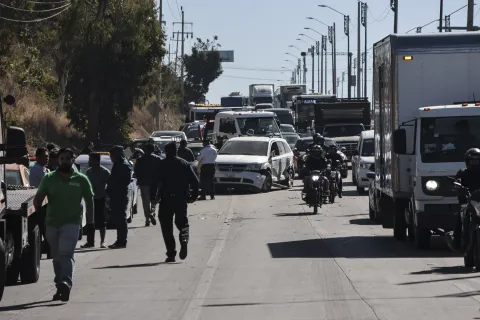 Mega carambola en Periférico Ecológico en Puebla.