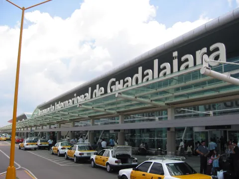 Aeropuerto Internacional de Guadalajara opera con normalidad.