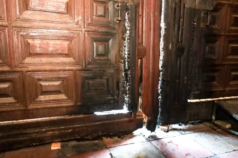 El Seguro cubrirá reparación de la puerta de Catedral Puebla.