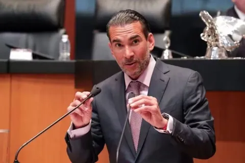 Senador del Partido Verde Ecologista de México (PVEM), Luis Armando Melgar.