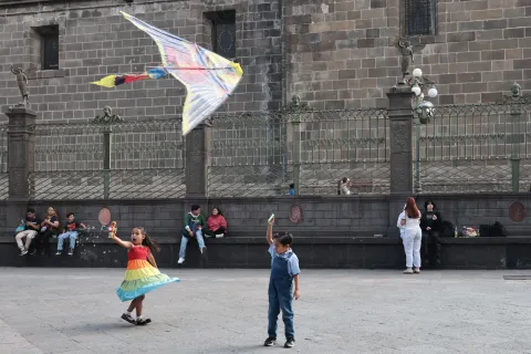 Esto es felicidad: niños y adultos disfrutan primeros días de vacaciones en Puebla.
