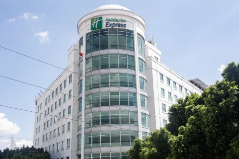 Desgracia, familia se quita la vida en hotel de la ciudad de Puebla.