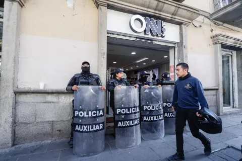 Realiza Comercio Exterior Operativo en el Centro de Puebla.