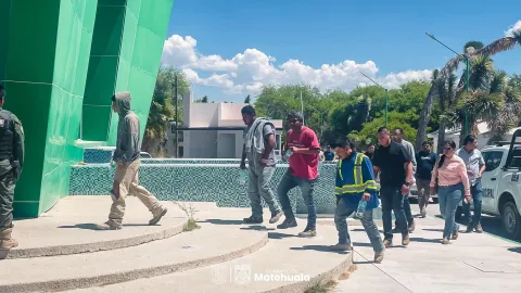 Localizan con vida a los siete trabajadores reportados como desaparecidos en San Luis Potosí.