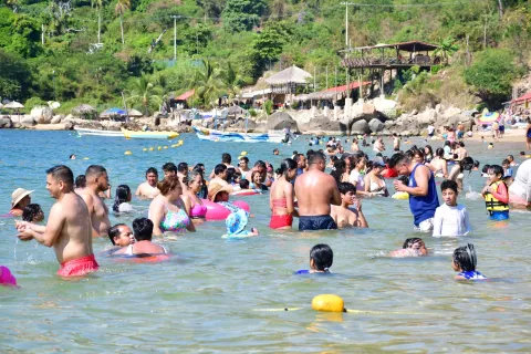 Estas son las playas aptas para vacacionar en México.