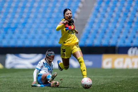 Puebla fue goleada en casa por América.