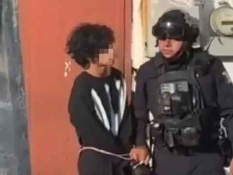 En vinculan a proceso alumno que asesinó a dos maestras en Michoacán.