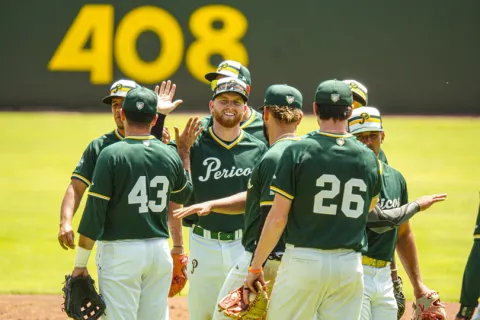 Pericos de Puebla se queda con el primer choque de pretemporada.