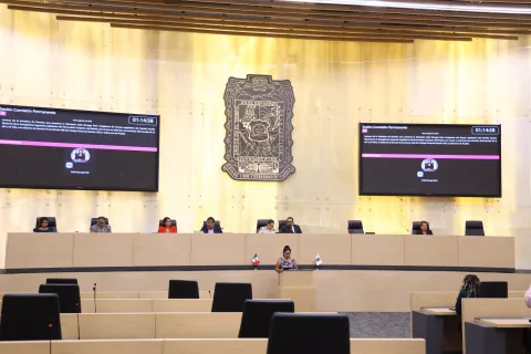 Diputados faltistas, suspenden comisiones en el Congreso del Estado de Puebla.