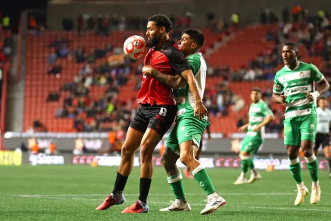 Y 10 fechas después, así llegó el primer triunfo de Santos.