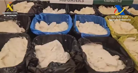 Procedente de México, aseguran 625 kilos de metanfetamina en España.