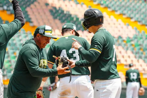 Pericos de Puebla realiza tercer duelo interescuadras.