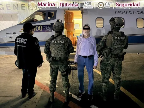 En Jalisco detienen a El Padrino, líder de una red internacional de trata de personas.