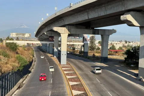 Tráfico fluido en la México-Puebla previo a cierres carreteros.