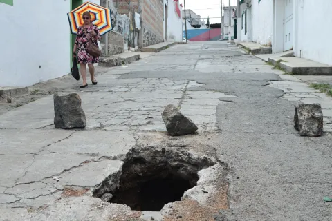 Se registra quinto socavón en la Romero Vargas en menos de un año.